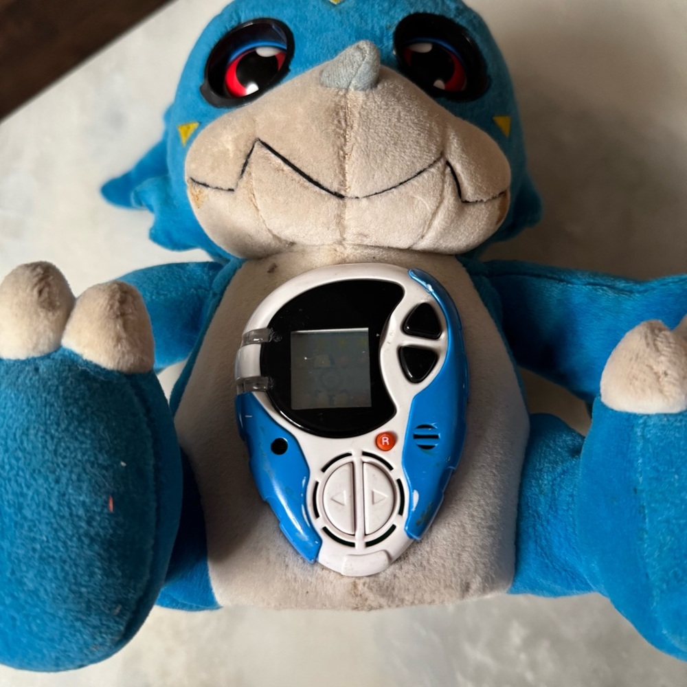 2000 digimon interactive toy animated very rare! collectable
'"veemon" - Picture 2 of 8